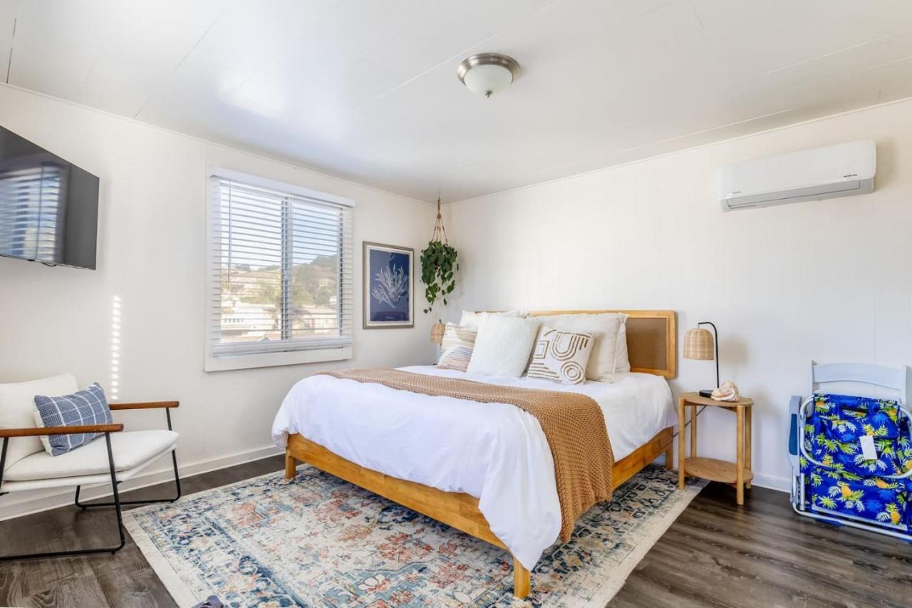 Seaside Sunshack Apartment
