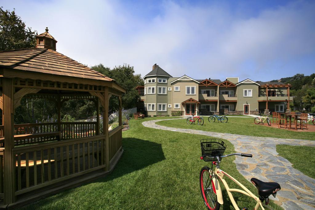 Hotel Avila Village