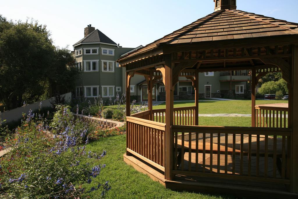 Avila Village