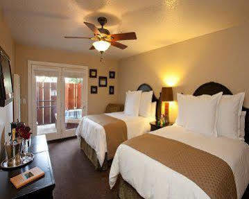 Resort Sycamore Mineral Springs