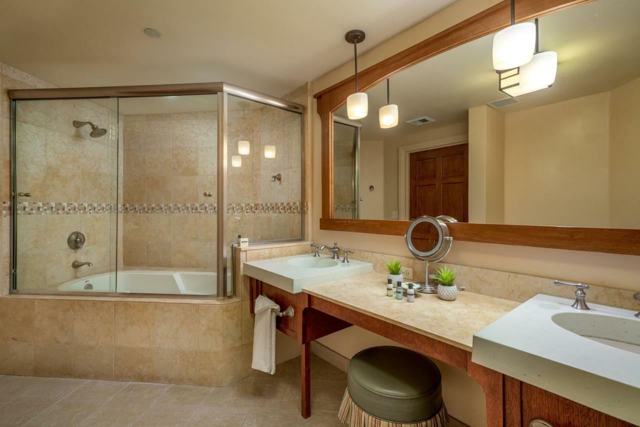 Hotel Avila Village 3*