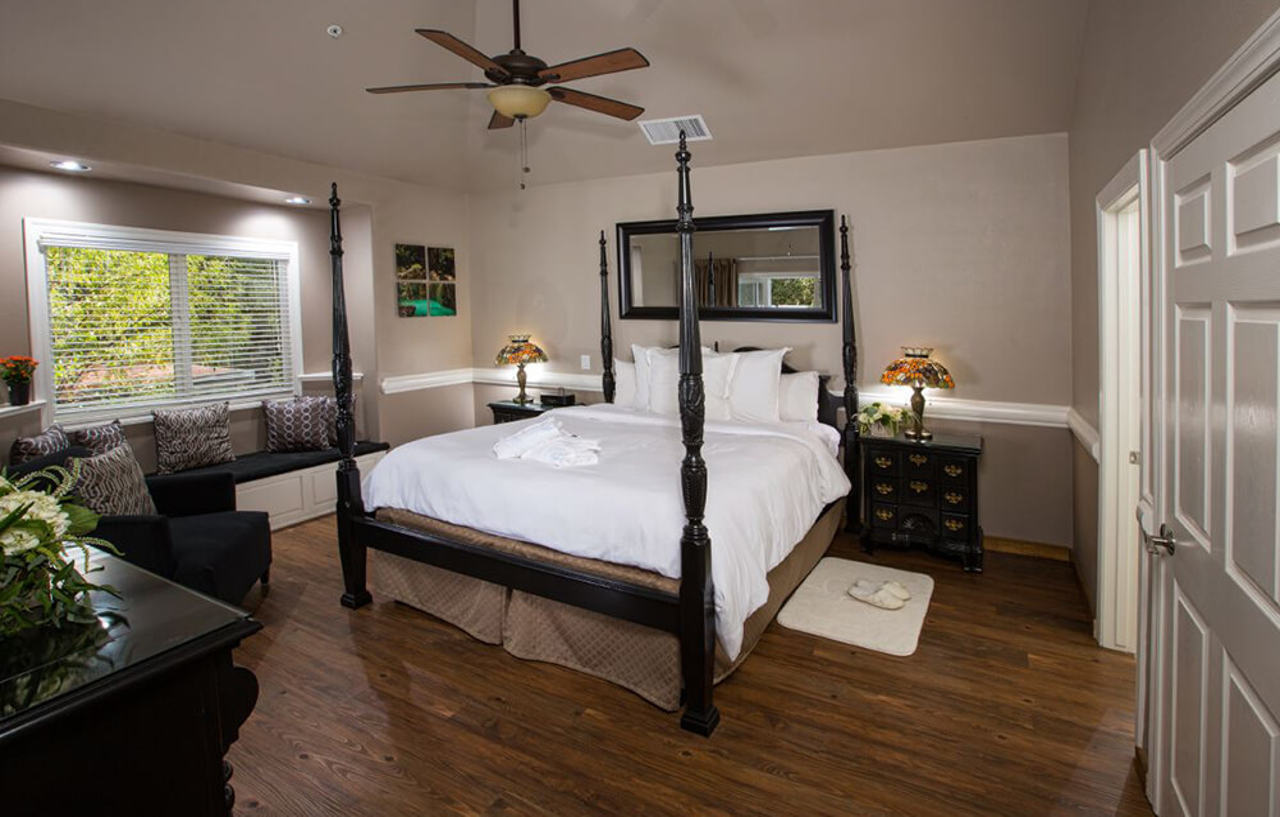 Sycamore Mineral Springs Resort