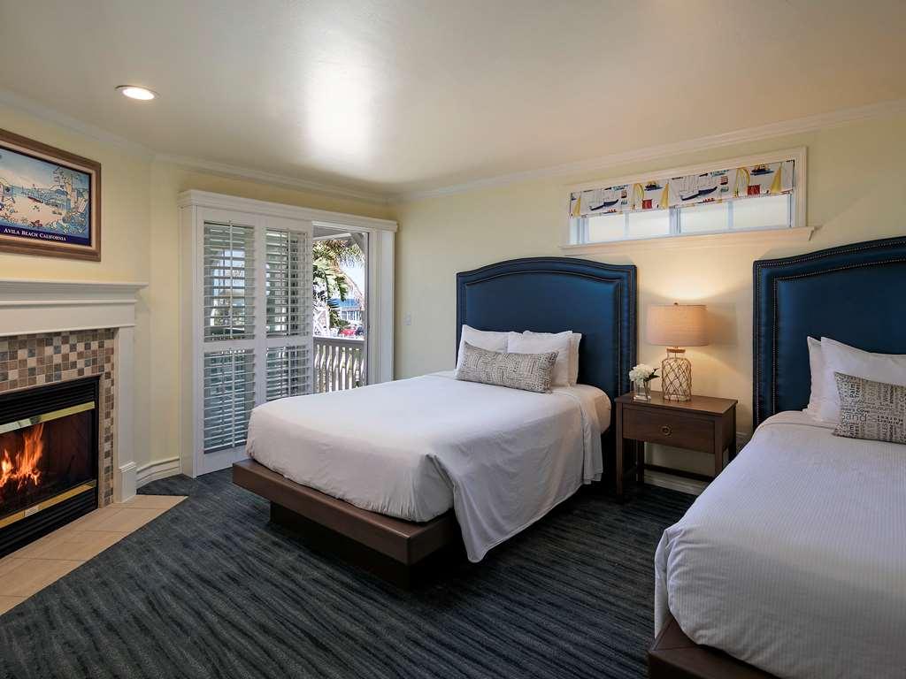 Hotel Avila Lighthouse 3*