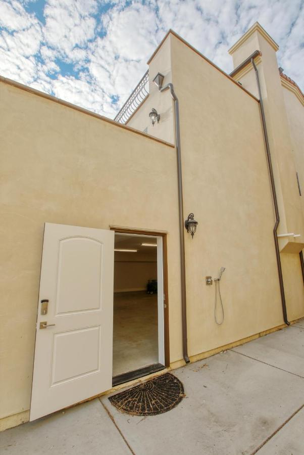 Casa Blanca Unit B 4bdrm Holiday home