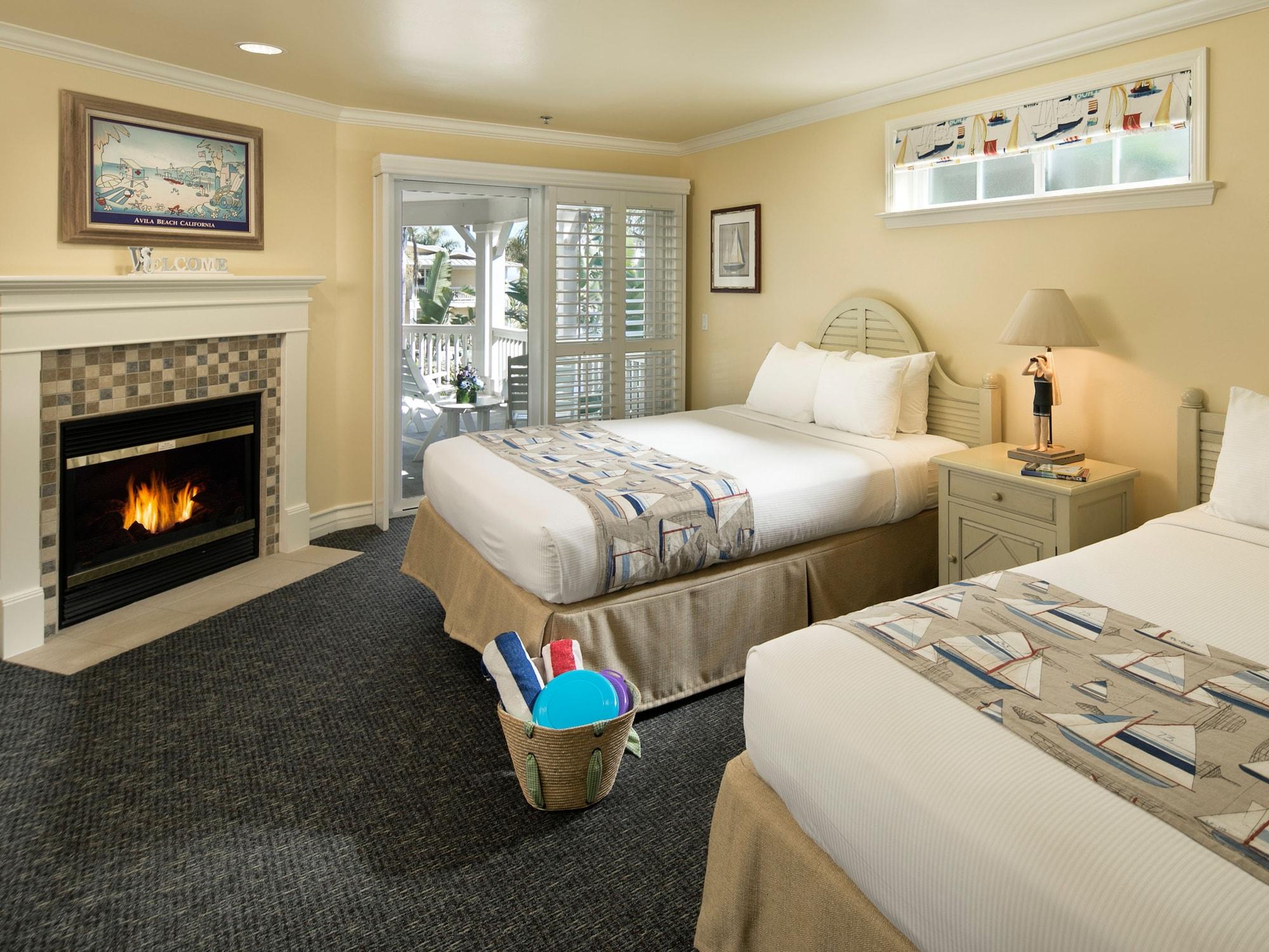 Hotel Avila Lighthouse 3*