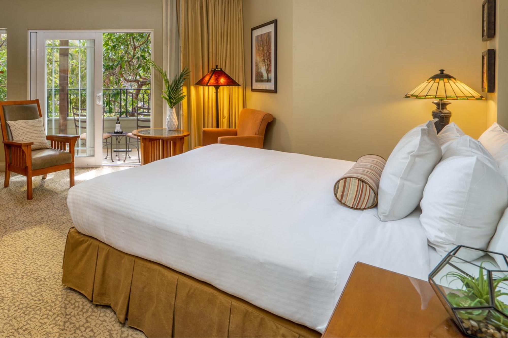 Avila Village Hotel 3*