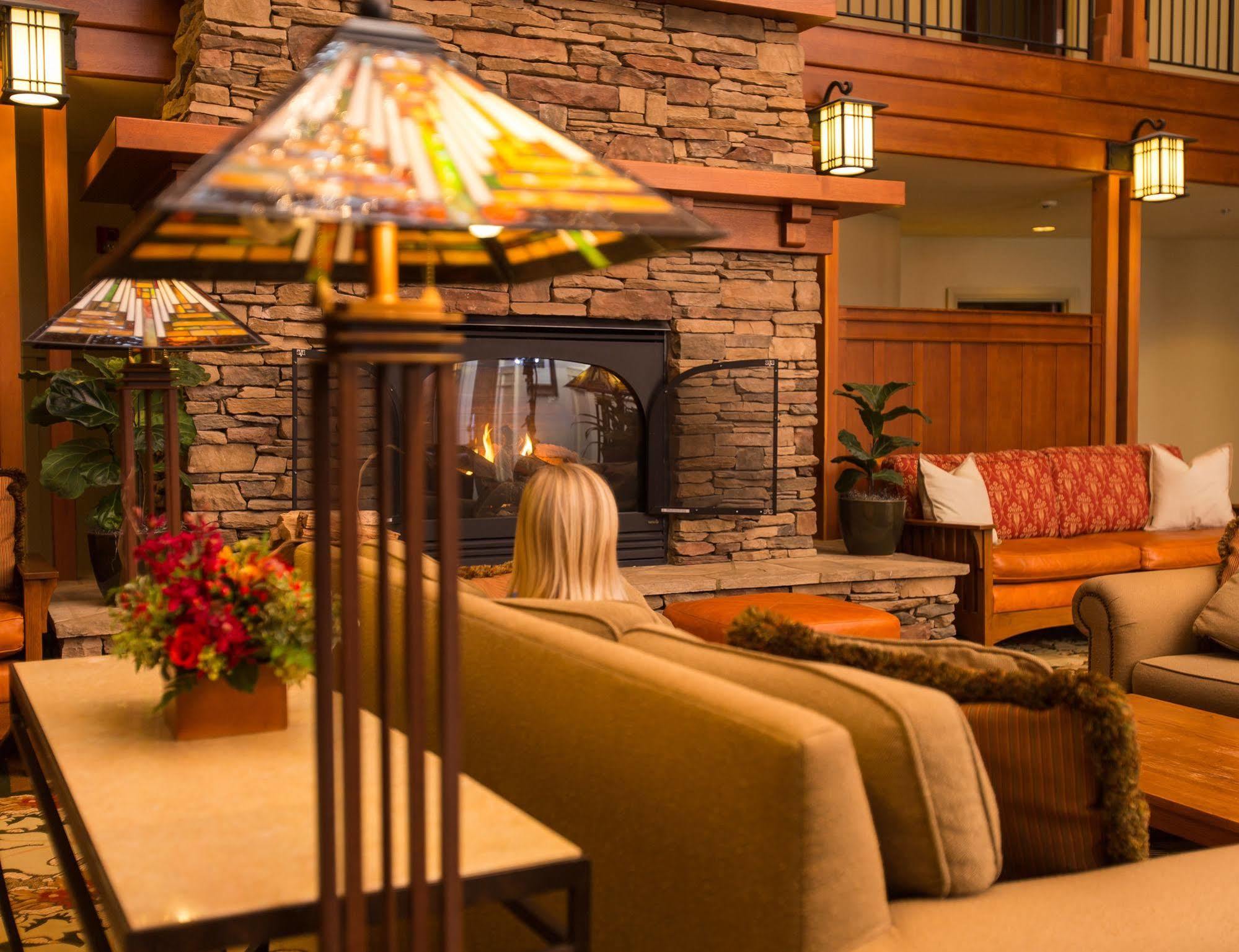 Avila Village Hotel