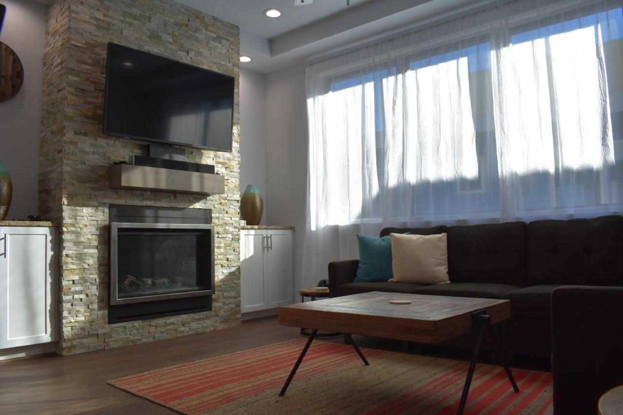 245 San Miguel * Avila Beach